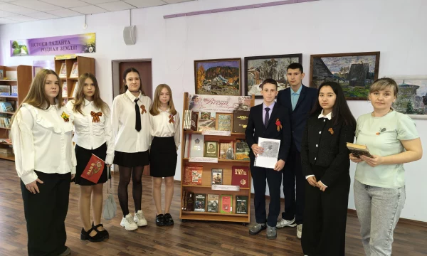 Обзор книжной выставки &laquo;Была весна &ndash; весна Победы&raquo;