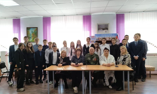 Час мужества «Имею честь служить тебе Россия» Час мужества «Имею честь служить тебе Россия»